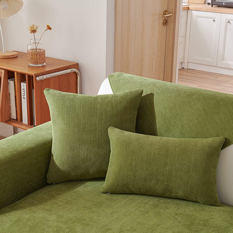 EasyCover-Kissenbezug aus Chenille — 1 Stück, Olivgrau, auf einem Sofa