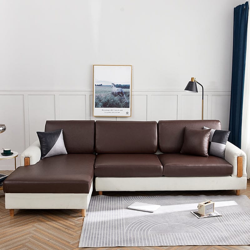 Bezug aus Kunstleder für Sitz- und Rückenkissen, Mahagoni, auf den Sitz- und Rückenkissen eines Sofas
